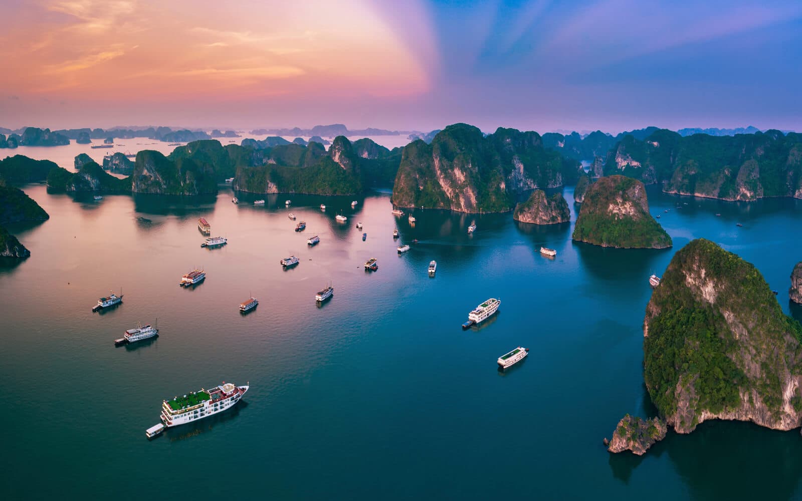 Ha Long Bay Private Day Trip: Luxury Cruise & Express Highway (from Hanoi)