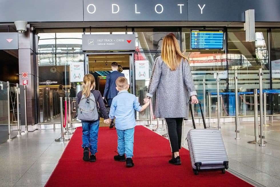 Tan Son Nhất (SGN) Airport Fast Track: VIP Arrival & Departure Service